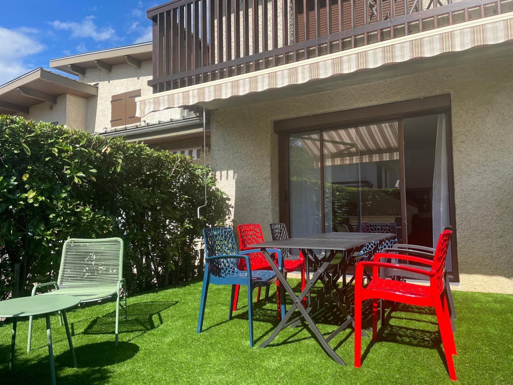 Maison Tres Agreable Avec Exterieurs, Bien Situee Au Plan D'Eau Embrun Exterior photo