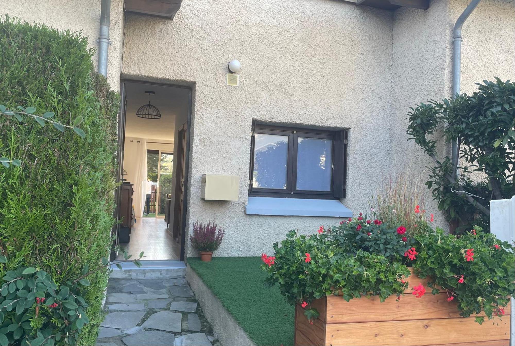 Maison Tres Agreable Avec Exterieurs, Bien Situee Au Plan D'Eau Embrun Exterior photo